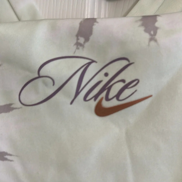 Nike Sports Bra Dri-Fit Size XS - Picture 2 of 4